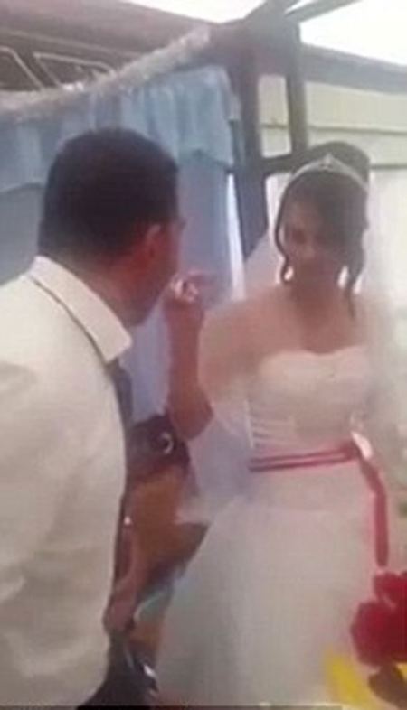 اقصر حياة زوجية استمرت فقط 15 دقيقة .. تابع 